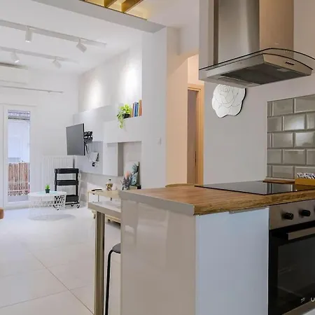 Electra 2-bdrm Apartment, Vesta Philoxenia *